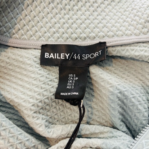 Bailey 44 Sport NWT Workout Set Leggings and Zip up Jacket Size Small - Picture 11 of 14